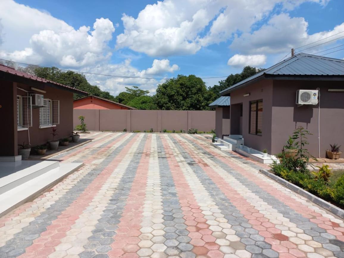 Kasuda Rooms - Cosy Self Contained Rooms Livingstone Extérieur photo