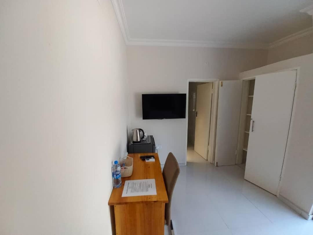 Kasuda Rooms - Cosy Self Contained Rooms Livingstone Extérieur photo